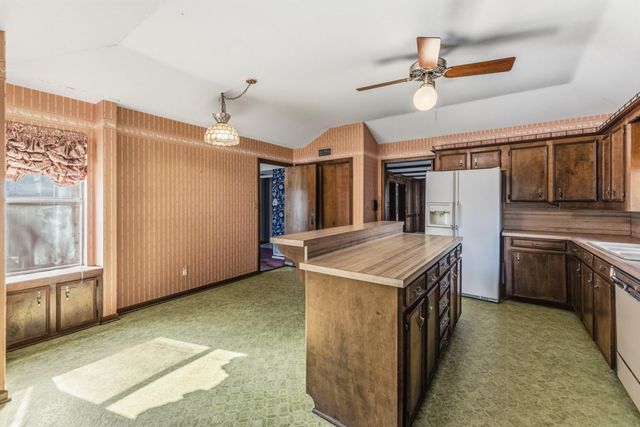 718 Fm 980 Road, Huntsville, TX 77320