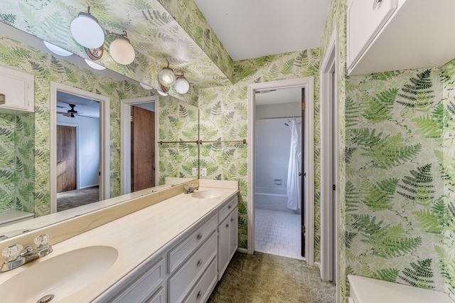 718 Fm 980 Road, Huntsville, TX 77320