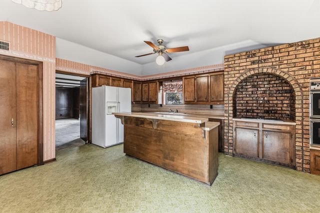 718 Fm 980 Road, Huntsville, TX 77320