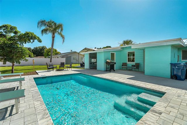 4519 BROOKSDALE DRIVE, Sarasota, FL 34232