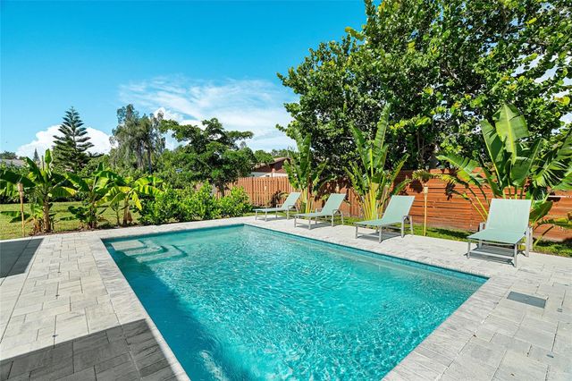4519 BROOKSDALE DRIVE, Sarasota, FL 34232