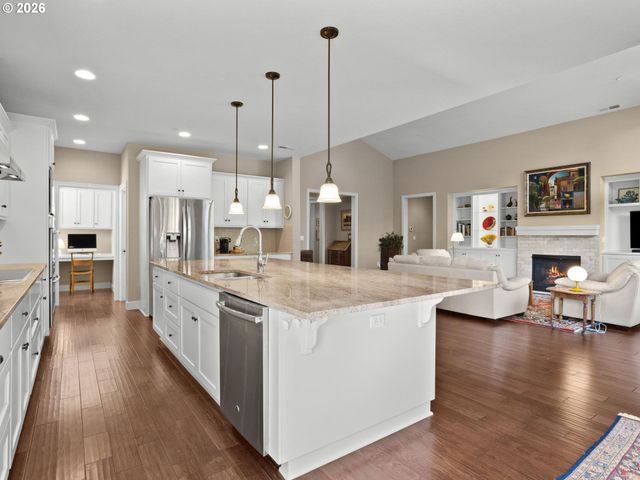 2525 COEUR D ALENE Dr, West Linn, OR 97068
