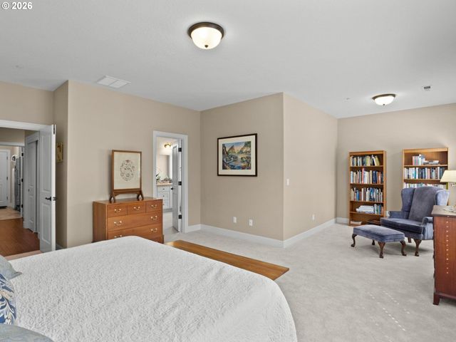 2525 COEUR D ALENE Dr, West Linn, OR 97068