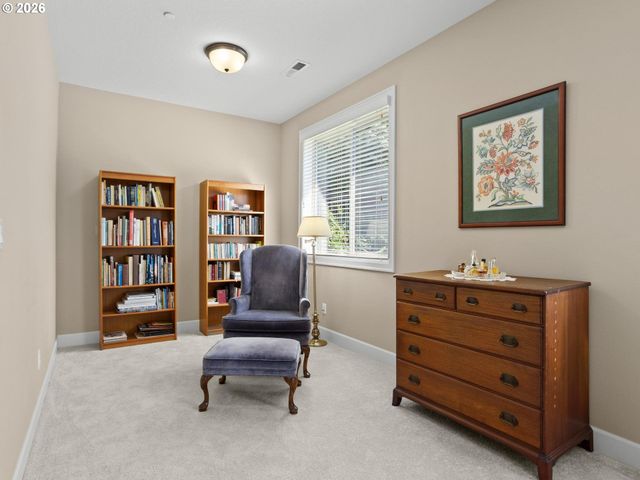 2525 COEUR D ALENE Dr, West Linn, OR 97068