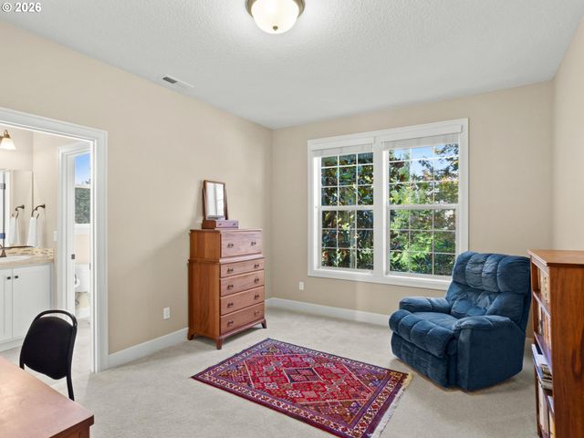2525 COEUR D ALENE Dr, West Linn, OR 97068
