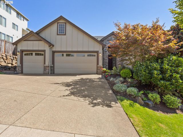 2525 COEUR D ALENE Dr, West Linn, OR 97068