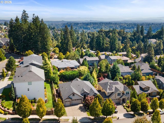 2525 COEUR D ALENE Dr, West Linn, OR 97068