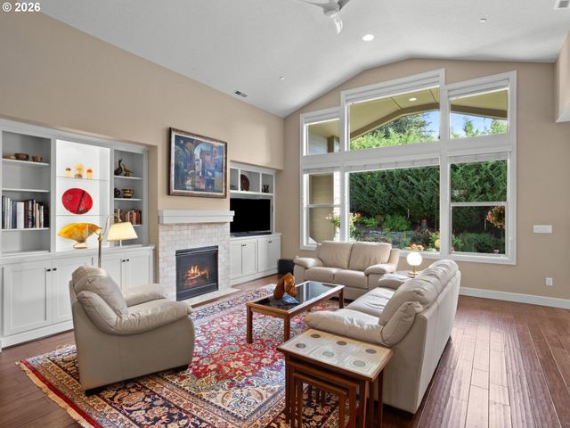 2525 COEUR D ALENE Dr, West Linn, OR 97068