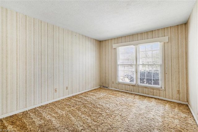 644 Greenwood Drive, Burlington, NC 27217