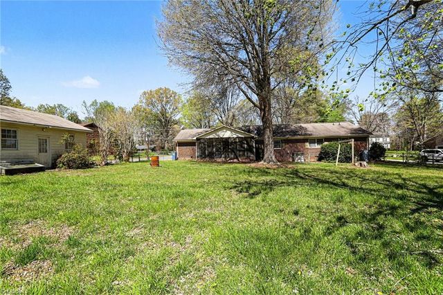 644 Greenwood Drive, Burlington, NC 27217