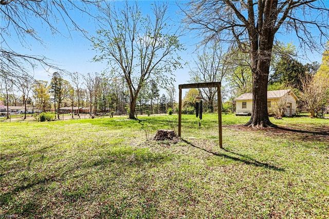 644 Greenwood Drive, Burlington, NC 27217