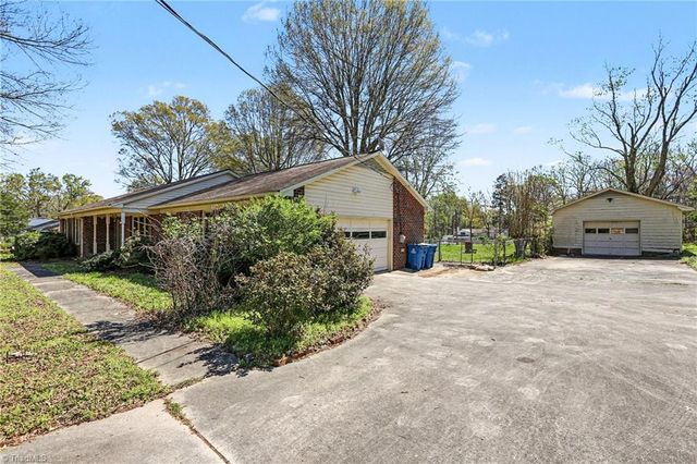 644 Greenwood Drive, Burlington, NC 27217