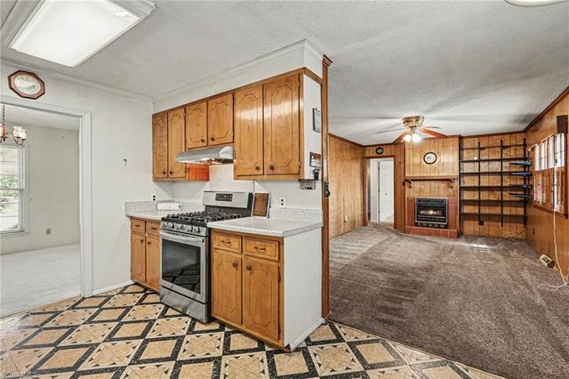 644 Greenwood Drive, Burlington, NC 27217