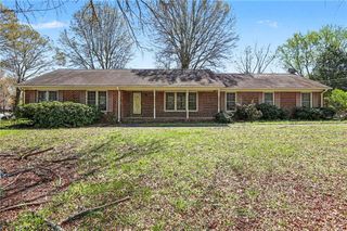 644 Greenwood Drive, Burlington, NC 27217