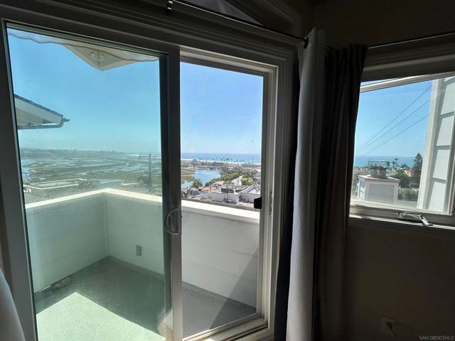 2510 MONTGOMERY AVE A, Cardiff By The Sea, CA 92007