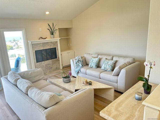 2510 MONTGOMERY AVE A, Cardiff By The Sea, CA 92007