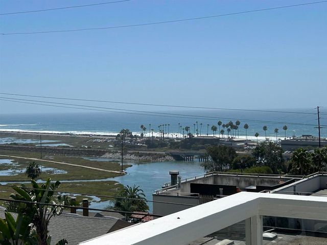 2510 MONTGOMERY AVE A, Cardiff By The Sea, CA 92007