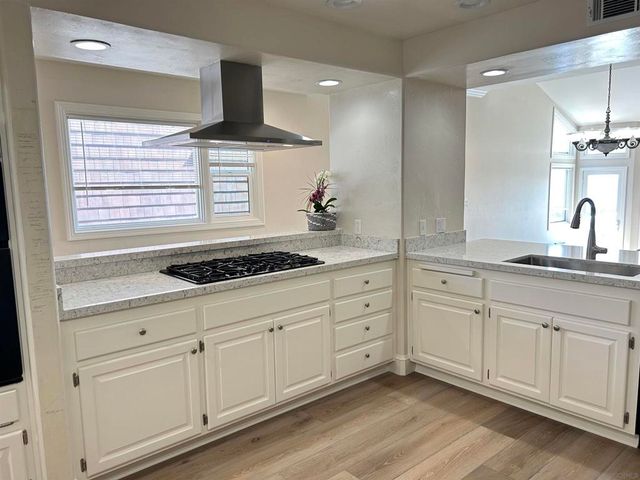 2510 MONTGOMERY AVE A, Cardiff By The Sea, CA 92007