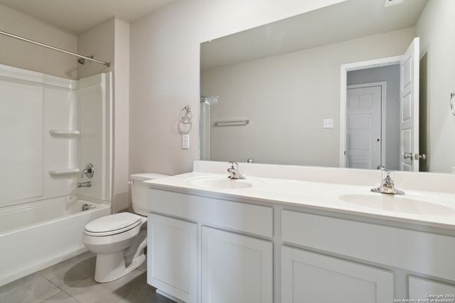 1033 Windflower, New Braunfels, TX 78130