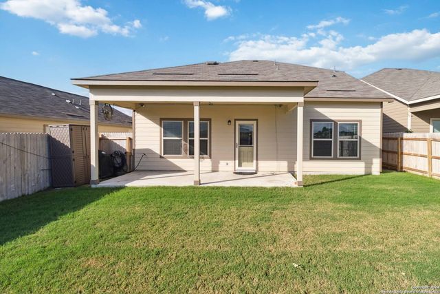 1033 Windflower, New Braunfels, TX 78130