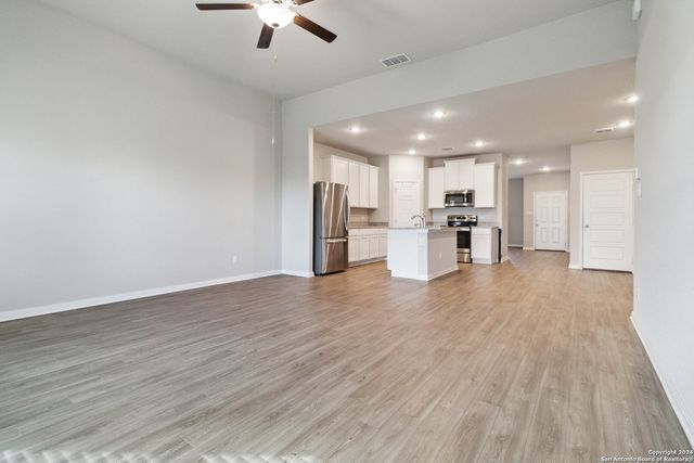 1033 Windflower, New Braunfels, TX 78130