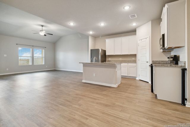1033 Windflower, New Braunfels, TX 78130