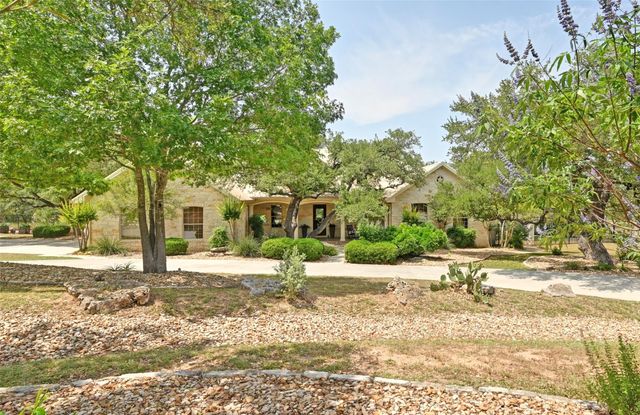 290 Trailmaster CIR, Driftwood, TX 78619
