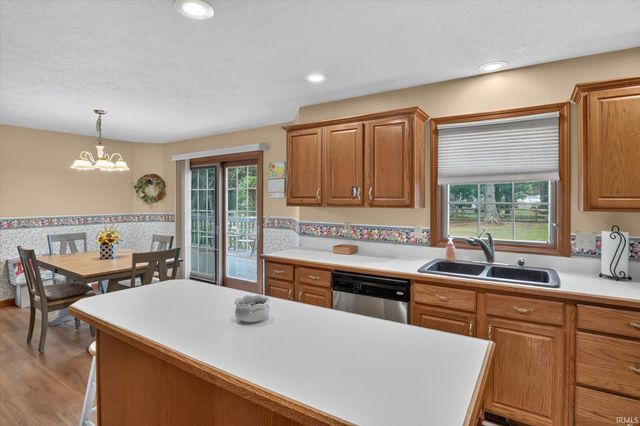53187 Holly Fern Court, South Bend, IN 46637
