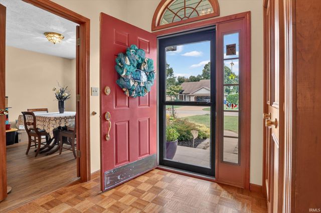 53187 Holly Fern Court, South Bend, IN 46637