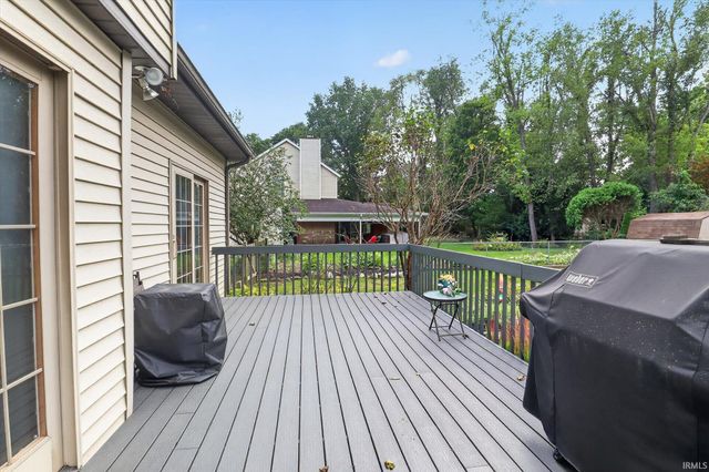53187 Holly Fern Court, South Bend, IN 46637