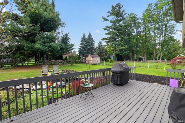 53187 Holly Fern Court, South Bend, IN 46637