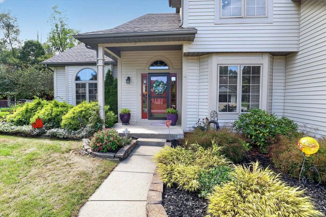 53187 Holly Fern Court, South Bend, IN 46637