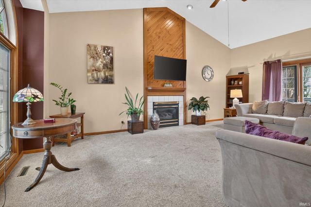 53187 Holly Fern Court, South Bend, IN 46637