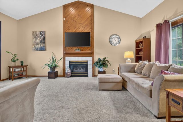 53187 Holly Fern Court, South Bend, IN 46637