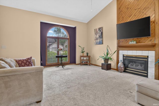 53187 Holly Fern Court, South Bend, IN 46637