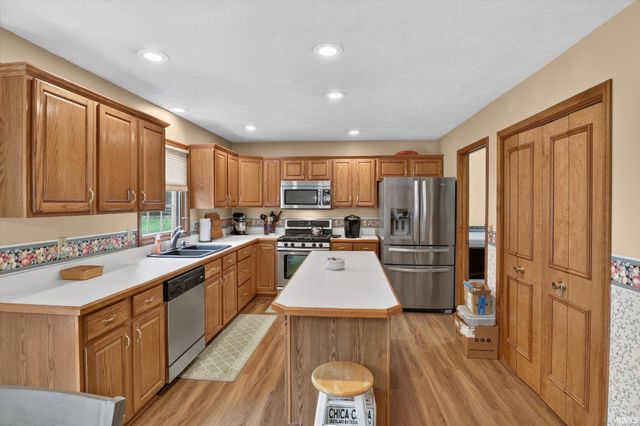 53187 Holly Fern Court, South Bend, IN 46637