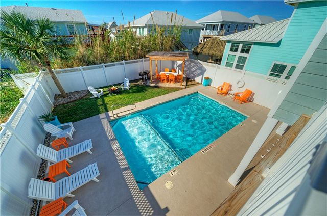 628 Banyan Beach Dr, Port Aransas, TX 78373