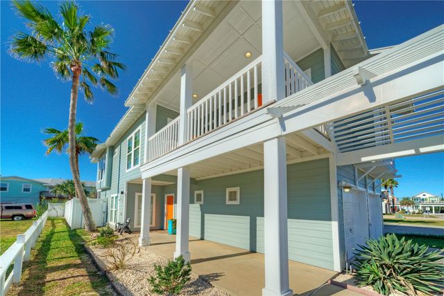 628 Banyan Beach Dr, Port Aransas, TX 78373