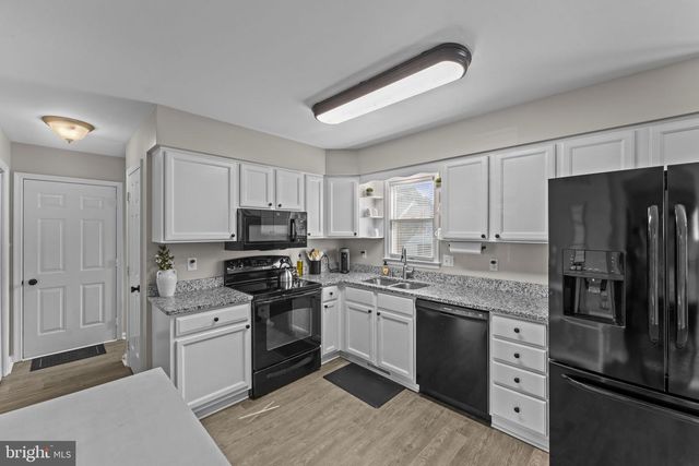 11291 MEADFIELD DR, Bealeton, VA 22712