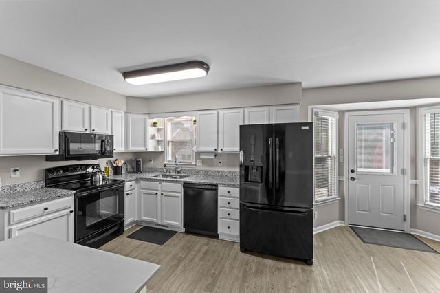 11291 MEADFIELD DR, Bealeton, VA 22712