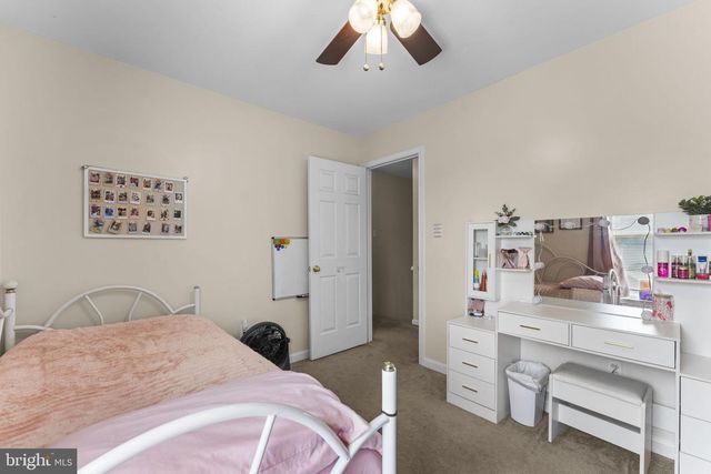 11291 MEADFIELD DR, Bealeton, VA 22712
