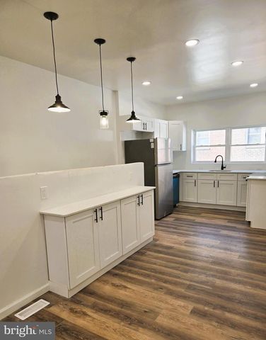 1632 S LINDENWOOD ST, Philadelphia, PA 19143