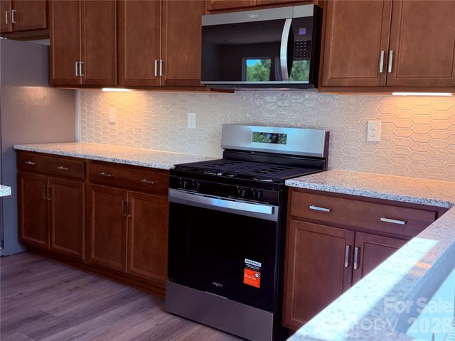 1916 Berksdale Court, Denver, NC 28037