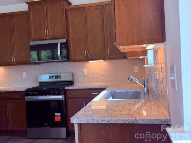 1916 Berksdale Court, Denver, NC 28037
