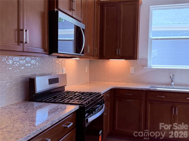 1916 Berksdale Court, Denver, NC 28037