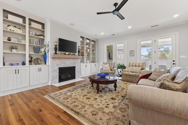 1600 PASO FINO TRL, Collierville, TN 38017