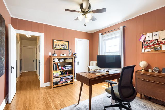 433 S East Avenue 2S, Oak Park, IL 60302