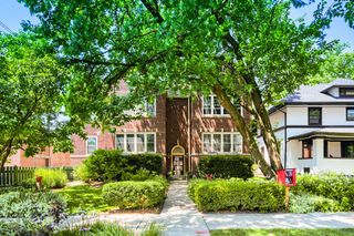433 S East Avenue 2S, Oak Park, IL 60302
