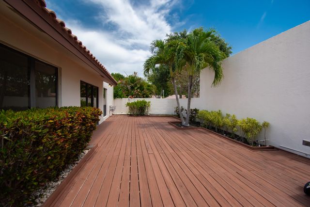 21440 Campo Allegro Drive, Boca Raton, FL 33433