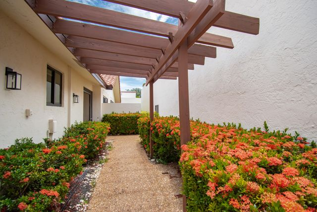 21440 Campo Allegro Drive, Boca Raton, FL 33433